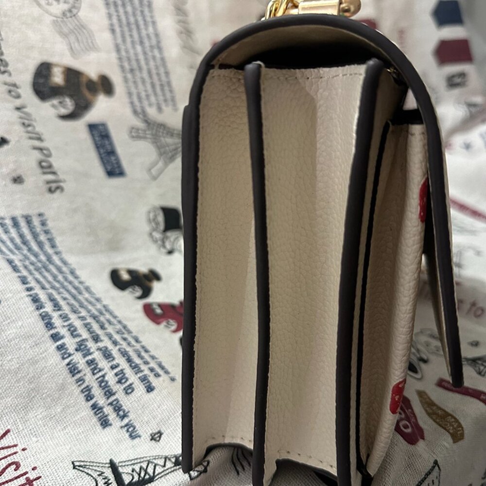 Coach Strawberry Print White Flap Shoulder Bag - Picture 8 of 9